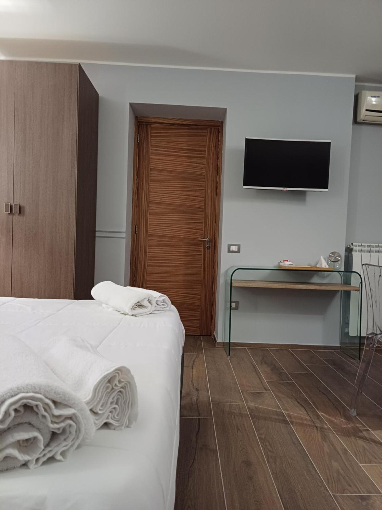 Bed & Breakfast Idomeneo 63 レッチェ エクステリア 写真